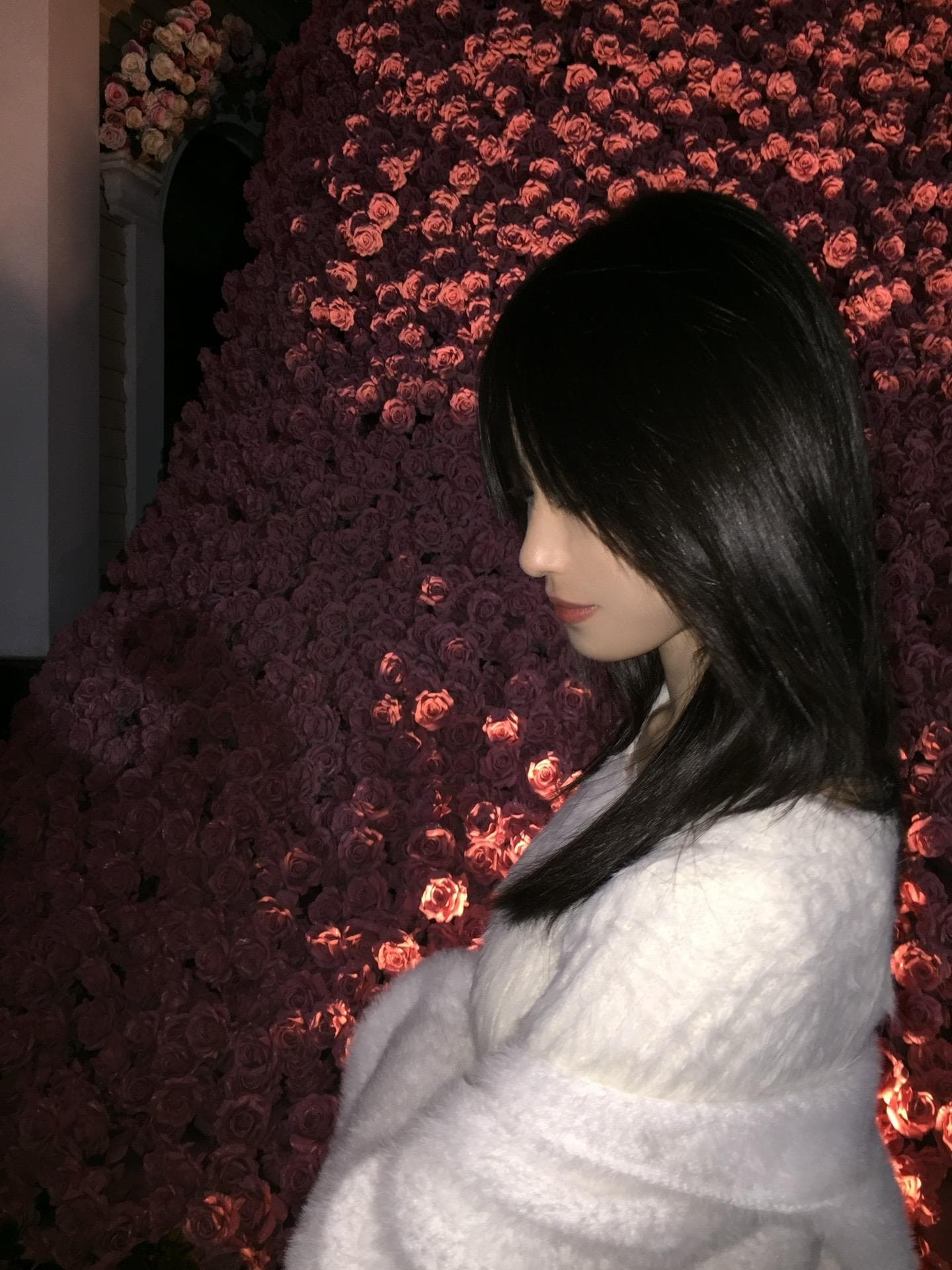 参加朋友婚礼，坠入满墙玫瑰🌹封面图
