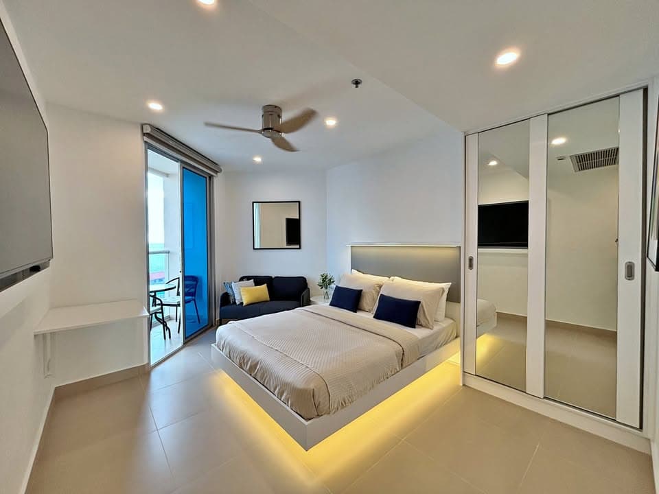 1 Bed 1 Bath Apartment封面图