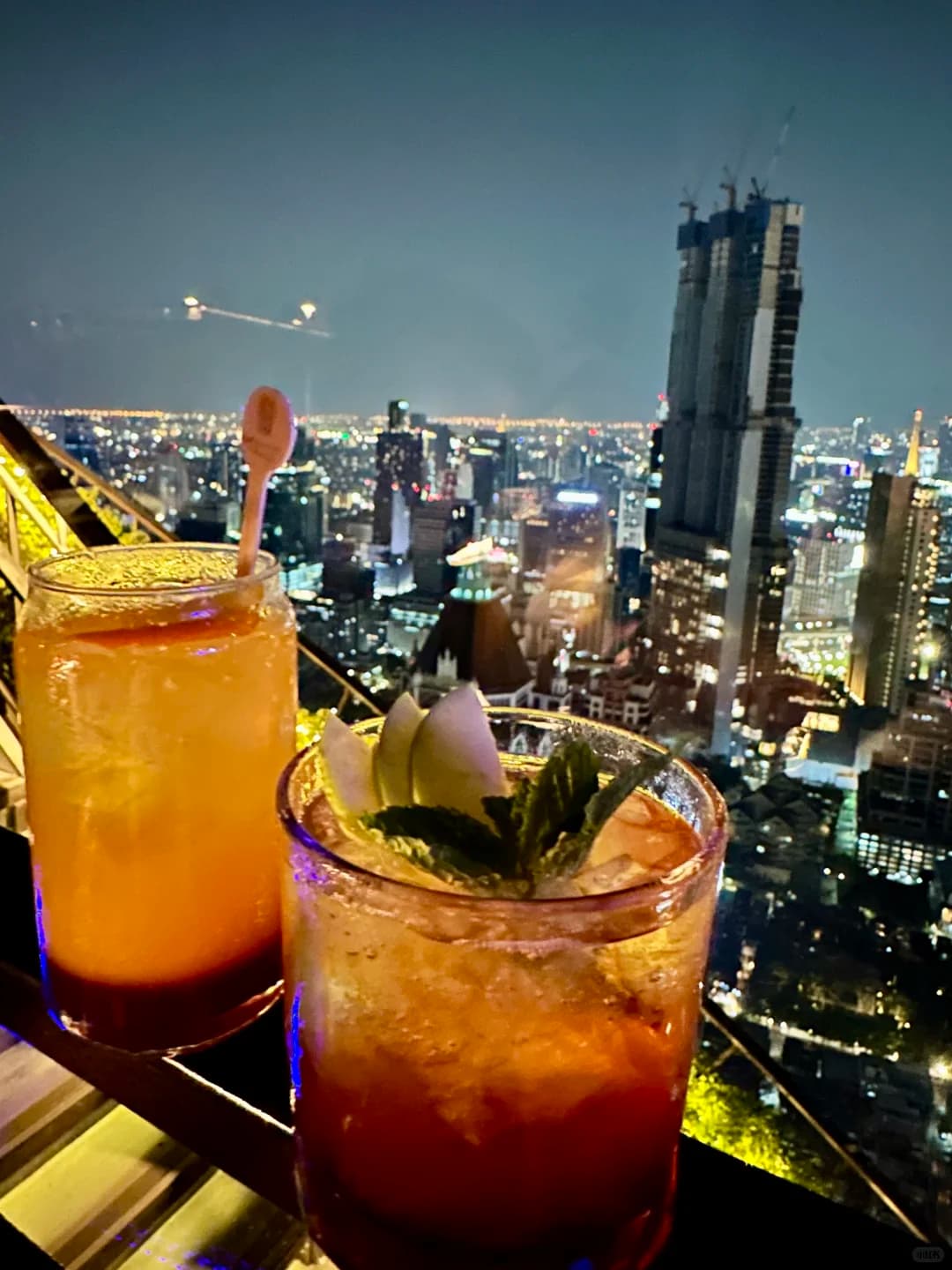 曼谷🇹🇭｜亚洲第一的skybar🍸封面图