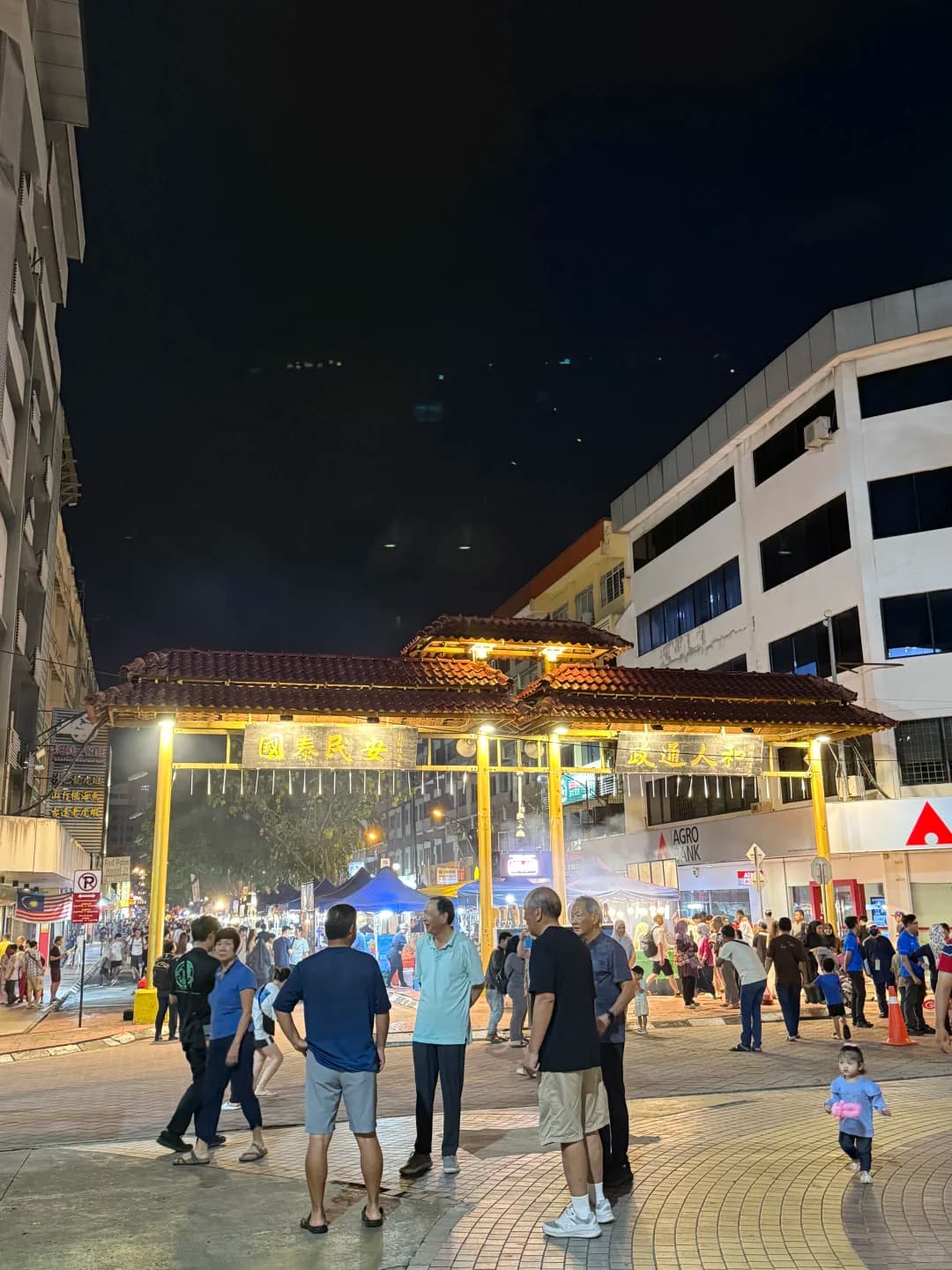 夜市到底有谁封面图