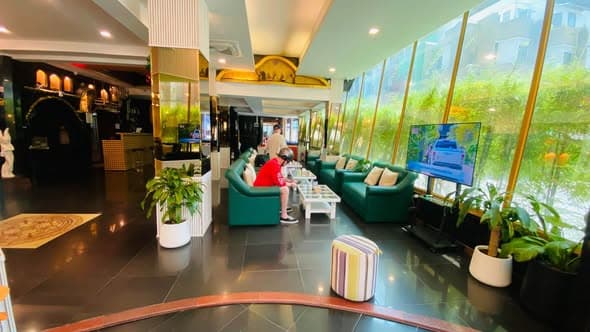 芭堤雅出租酒店 56 间客房封面图