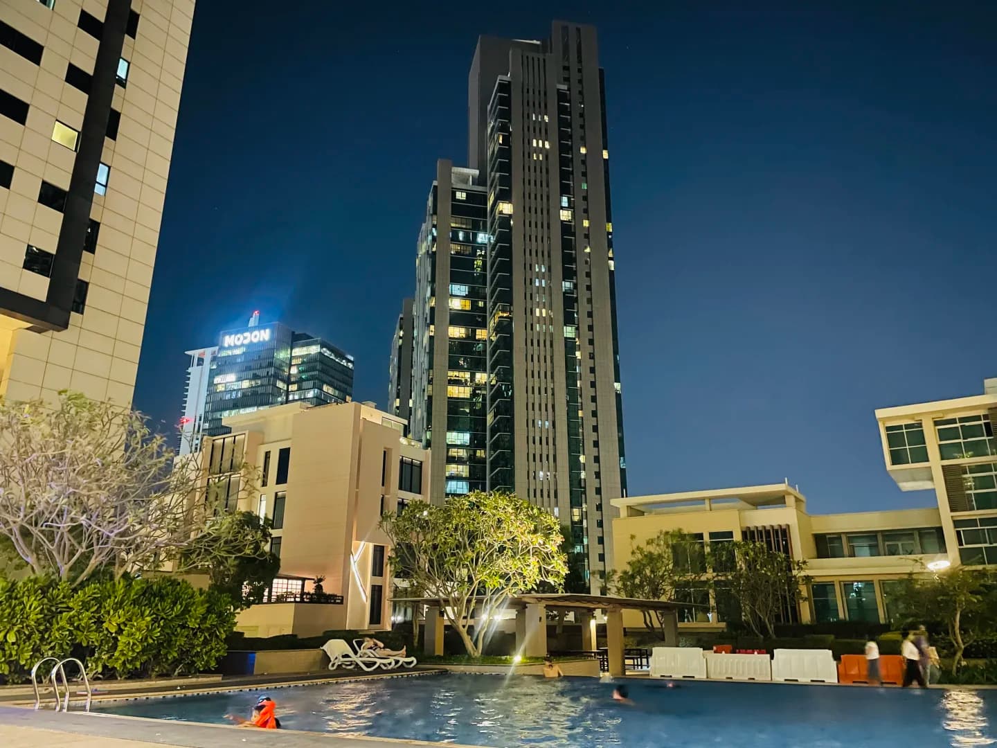 Abu Dhabi Reem Island, secondary bedroom for rent封面图