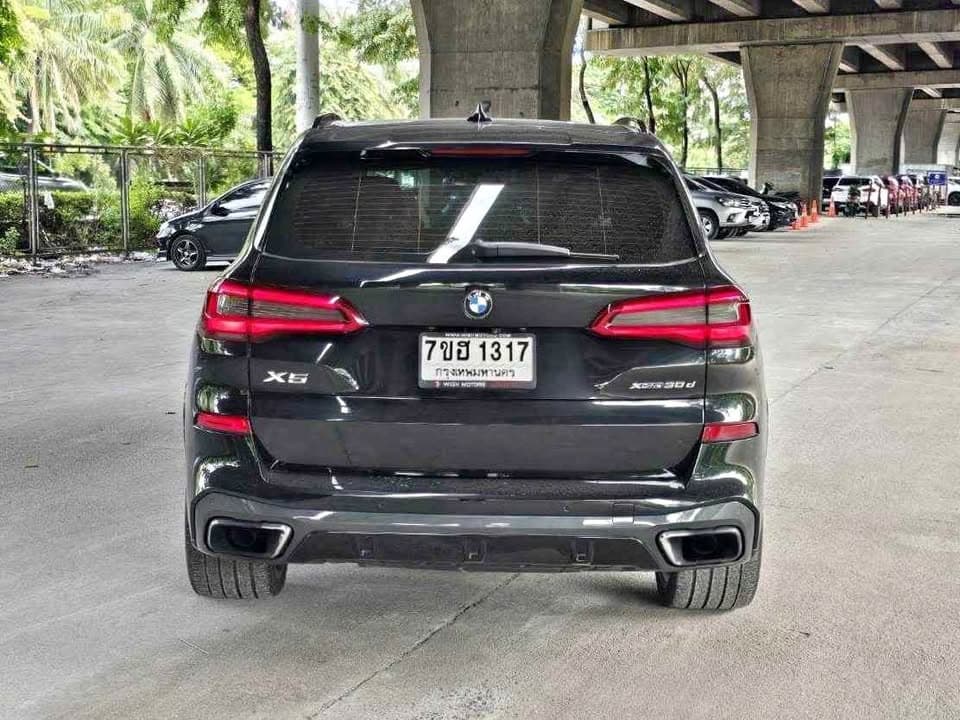 2022款BMW X5 xDrive30d M运动版,17万公里,带延长保修及结构证书封面图