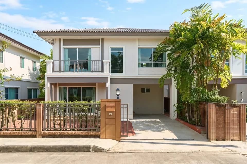 清迈现代轻奢双层住宅出售出租,385万泰铢免过户费,家具家电齐全拎包入住封面图
