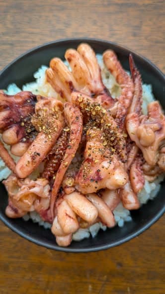 鱿鱼足黄油酱油饭：富含牛磺酸，助恢复疲劳、护肝降脂降压封面图