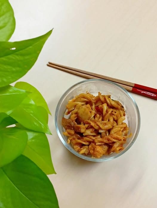 15分钟搞定：蒜香鸡肉番茄意面，酱料比例有讲究封面图