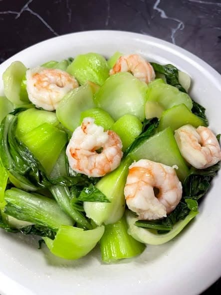 25分钟快手菜：鲜嫩虾仁搭配爽脆小白菜，姜香浓郁超下饭封面图