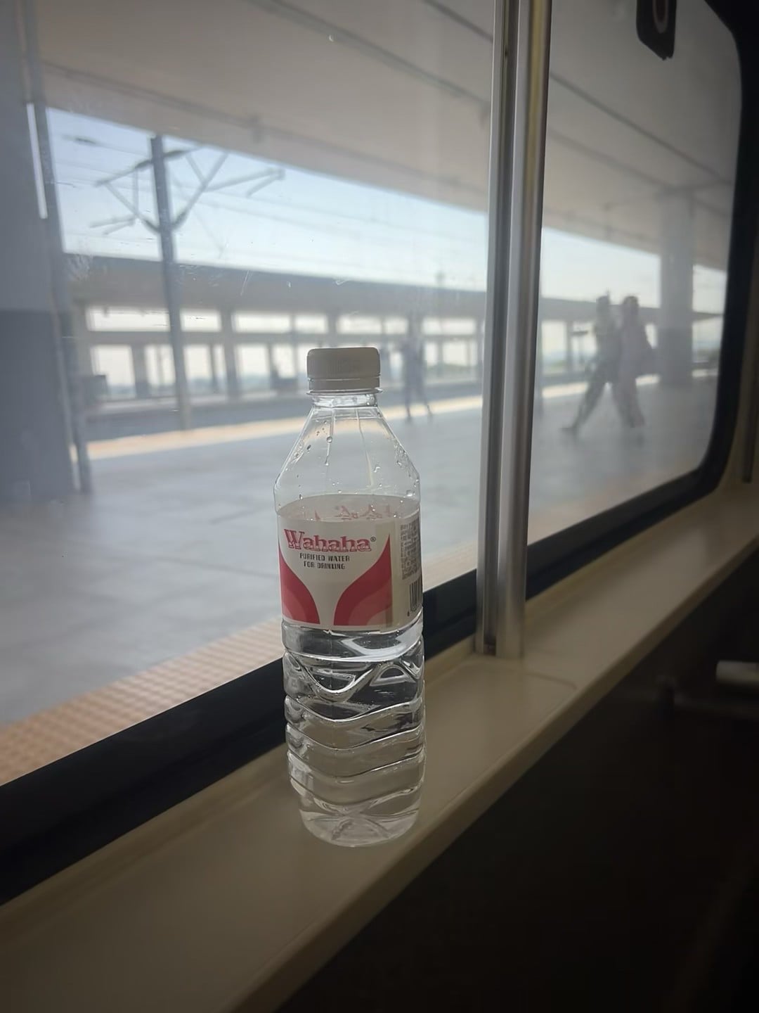 通勤路上的冰水时刻｜车窗边小憩10分钟