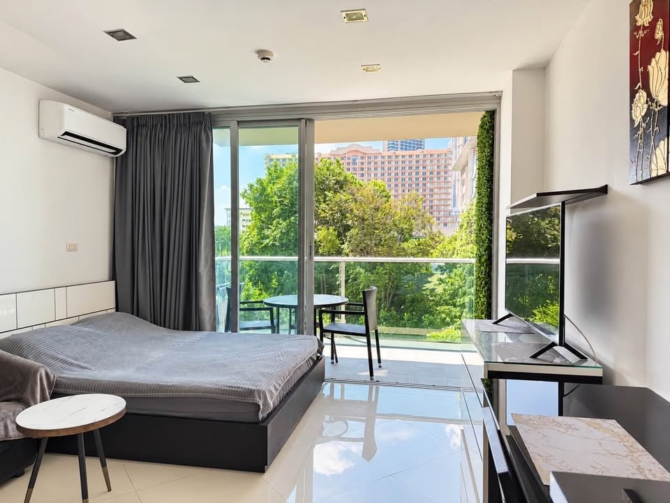 Studio 1 Bath - Apartment