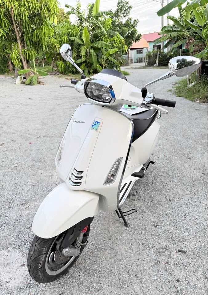 2019 Vespa sprint
