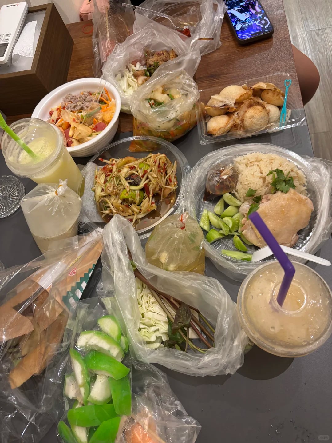 曼谷本地人居民区美食绝了！夯爆了