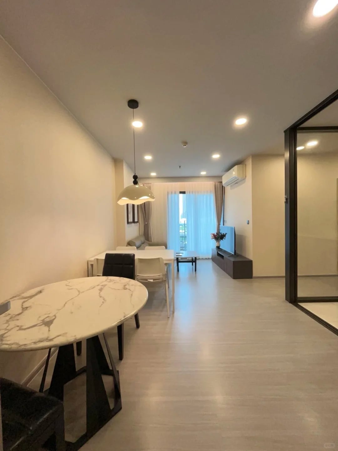 Life Asoke Rama9 ｜58平｜两室两卫