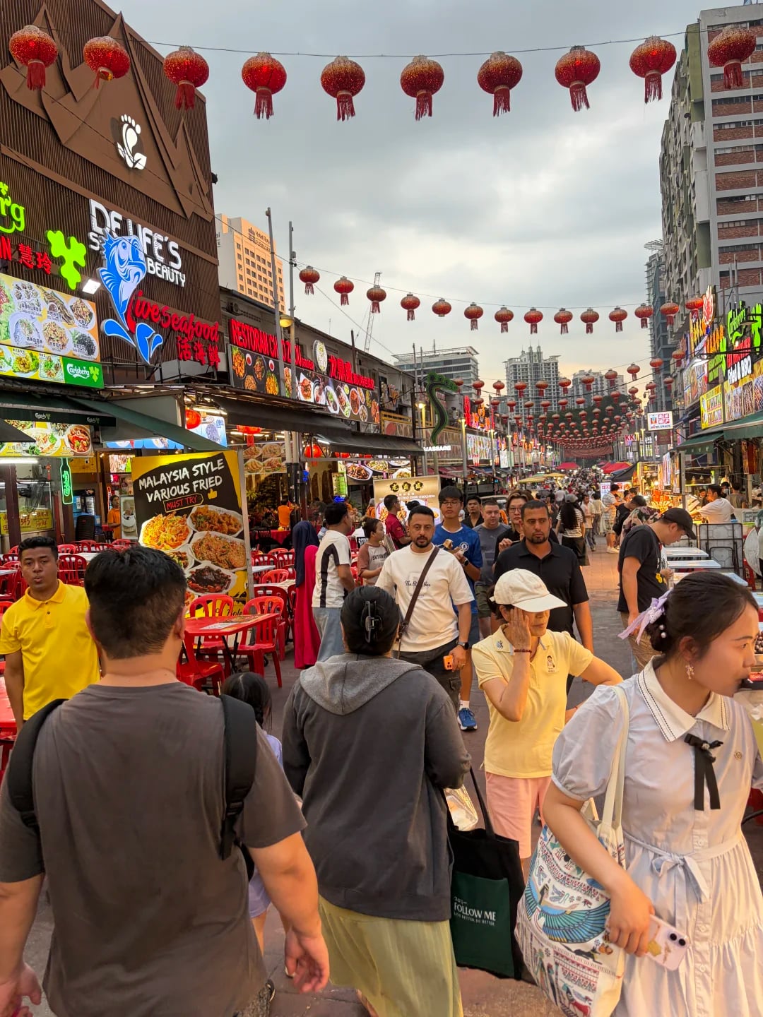 吉隆坡阿罗街夜市