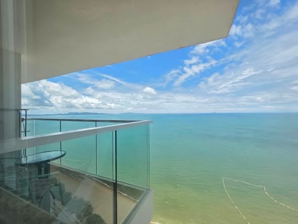Cetus Condo for Rent – Sea View