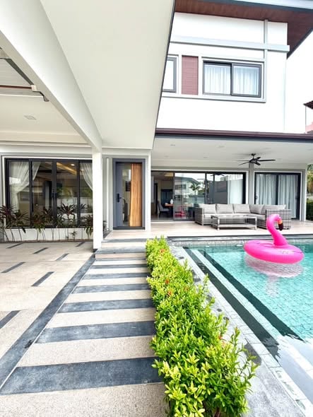 4 BDR LUXURY POOL VILLA FOR RENT