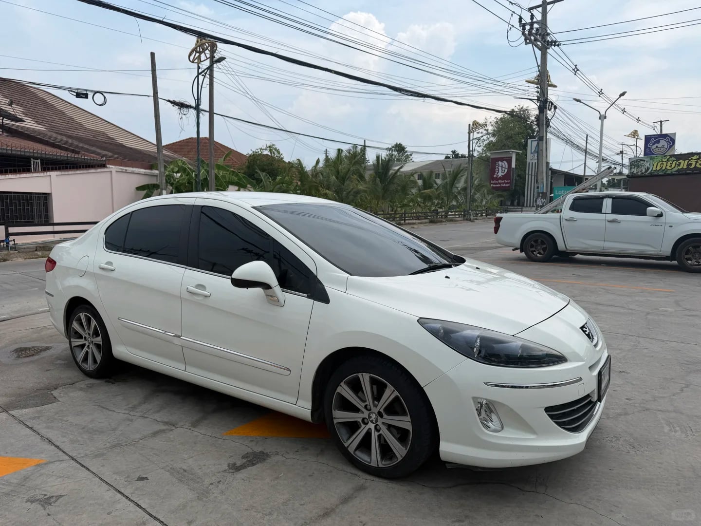 曼谷/芭提雅出｜2013标致408 1.6T 🚙