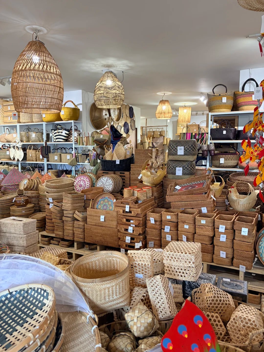芭提雅宝藏竹编店！满屋原木风太治愈了 🧺