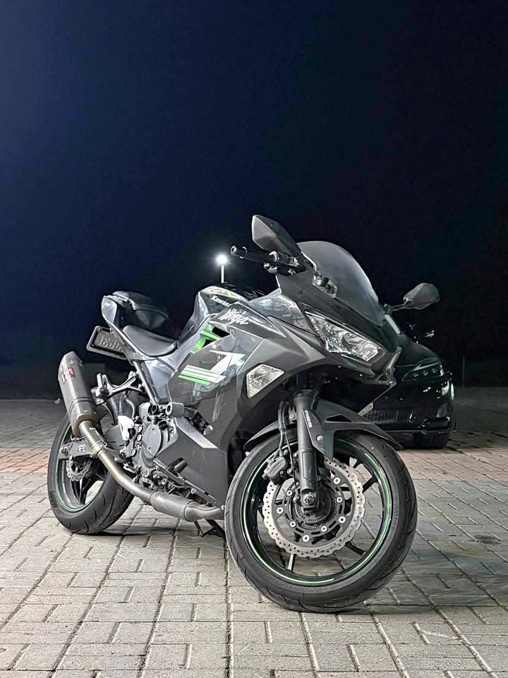 川崎忍者400 2022