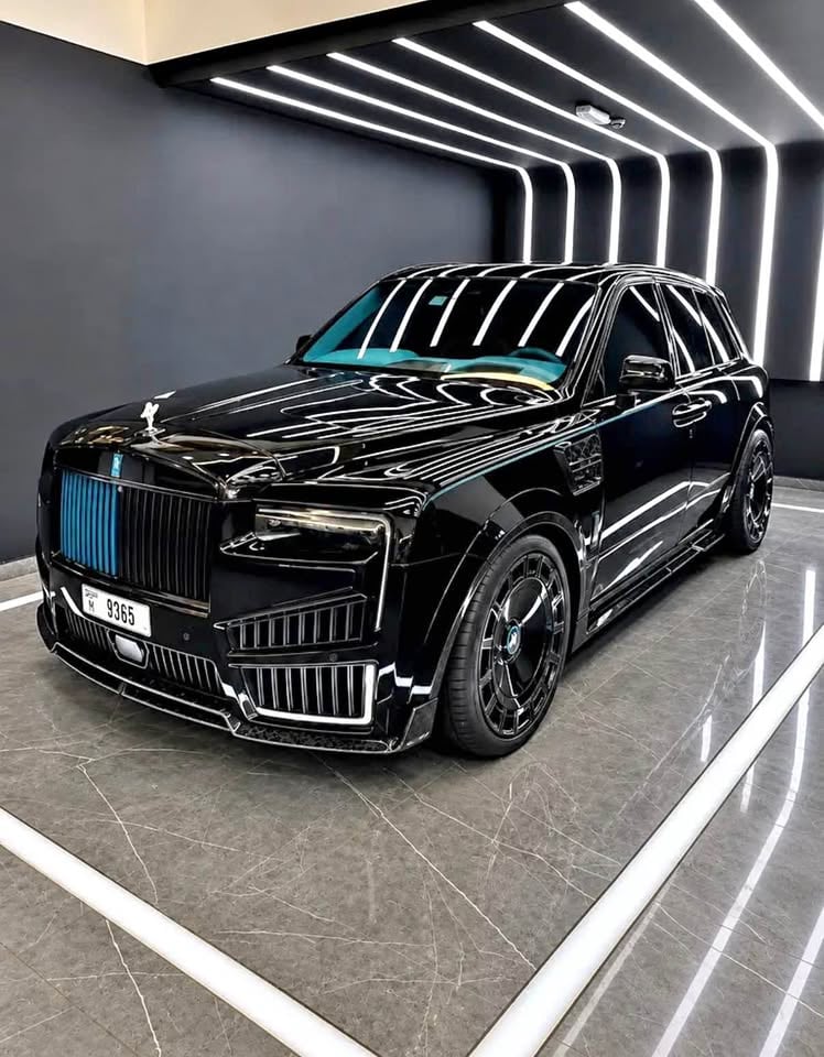 Rolls-Royce Cullinan Black Badge 2022