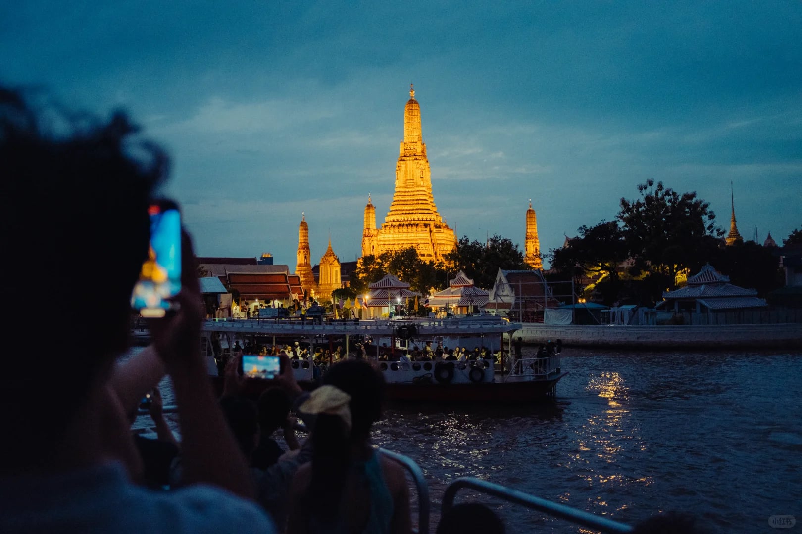 🇹🇭曼谷花的最值的8块钱！夜游湄南河