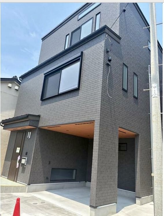 ベッドルーム: 2・バスルーム: 1・一戸建て