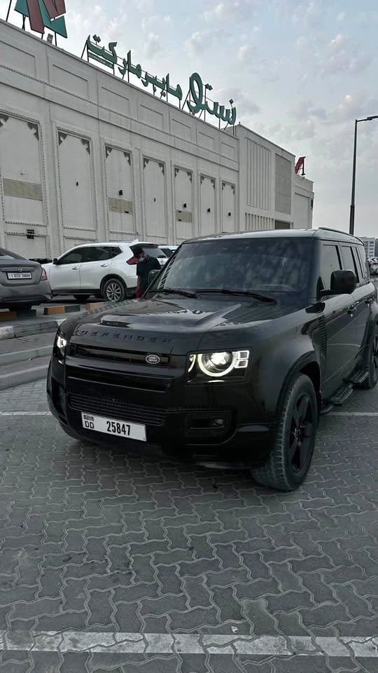 Defender 2023 出售