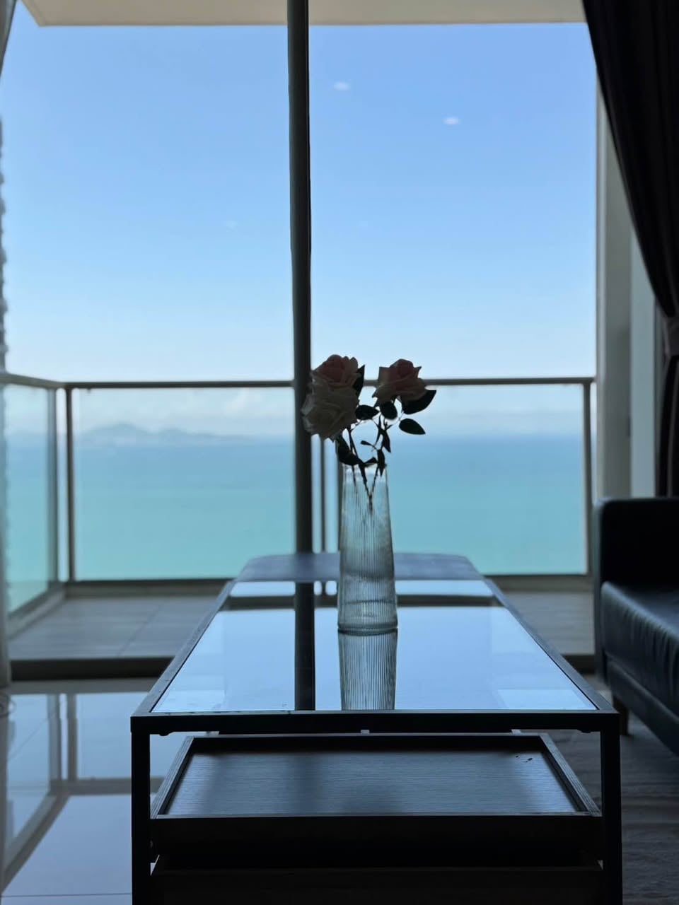 芭提雅Wongamat海滩Riviera公寓：38楼海景一居室，仅7户/层，带泳池健身房