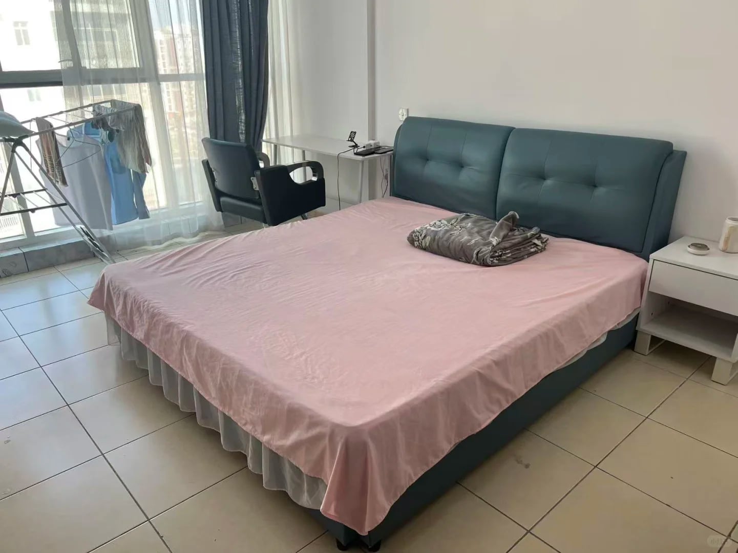 Dubai International City CBD-32 master bedroom for rent