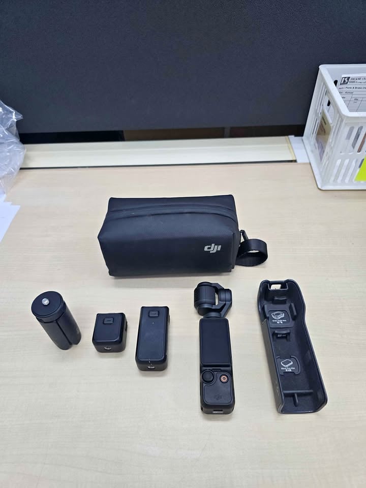 出DJI Osmo Pocket 3二手，成色好，7500泰铢不议价，可自提