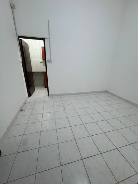 Al Mushrif全新装修别墅，2500平方，拎包入住