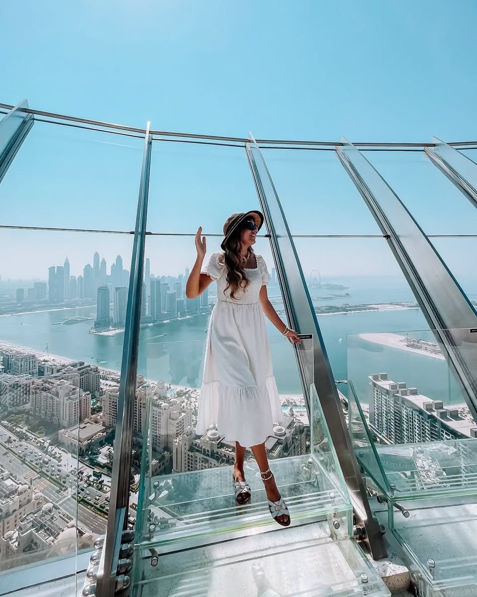 迪拜棕榈塔52层The View：240米高空360度全景俯瞰棕榈岛