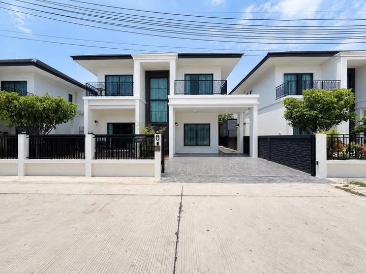 芭堤雅素坤逸路4卧3浴住宅，位于邦拉蒙区Chulaburi