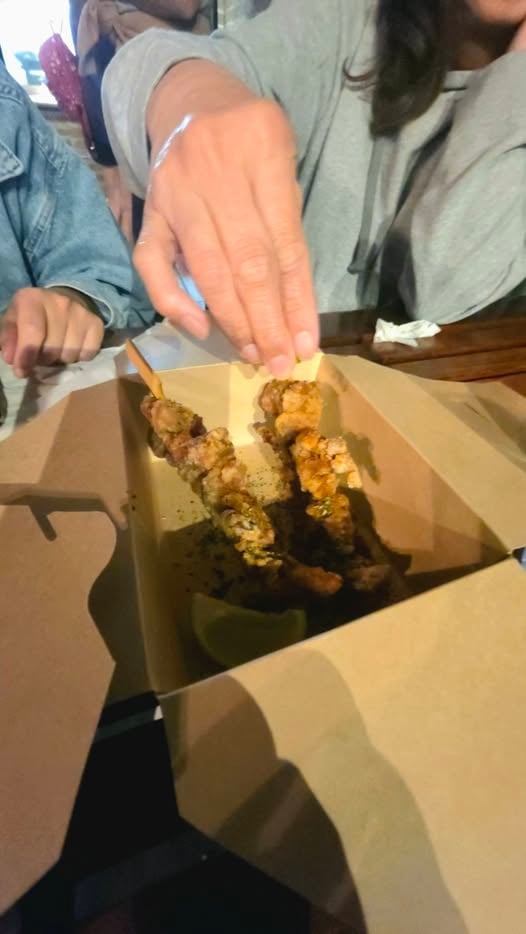 无需预约也能吃！Morimoto亚洲餐厅外带炸鸡串实测：酥脆不腻，青柠提味超解馋