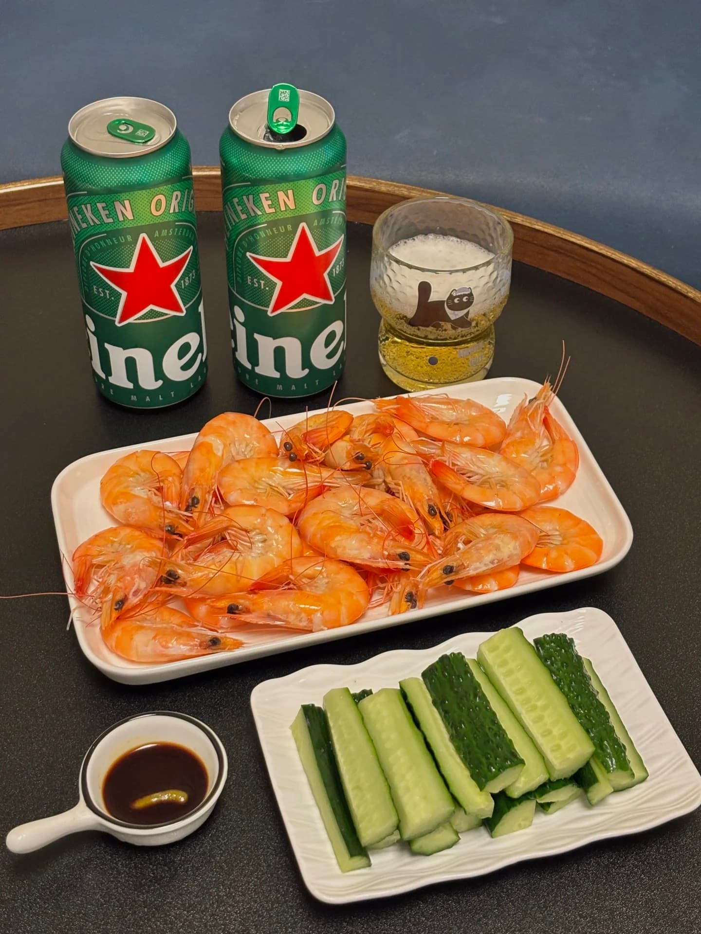 下班后偷懒的快乐:煮虾配Heineken,谁说海外不能有烟火气?封面图