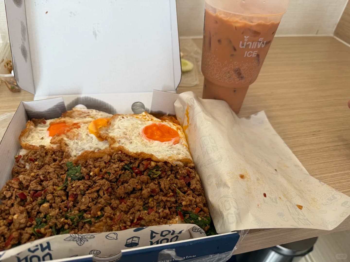 曼谷最好吃打抛饭封面图
