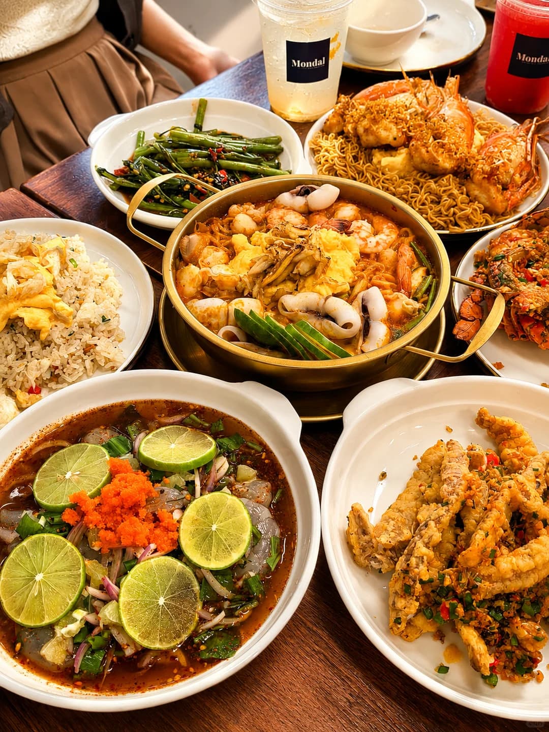 🇹🇭 曼谷| 🦀我反复吃的通罗泰餐海鲜小馆封面图